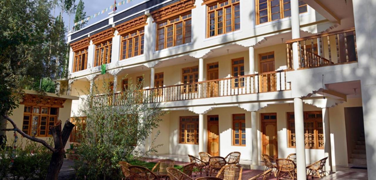 Barath Hotel & Guest House Leh Esterno foto