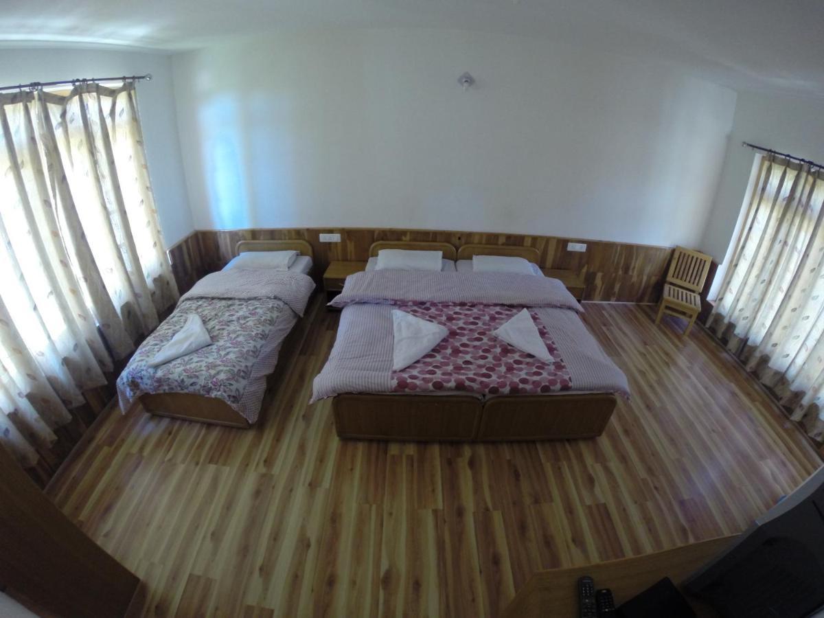 Barath Hotel & Guest House Leh Esterno foto
